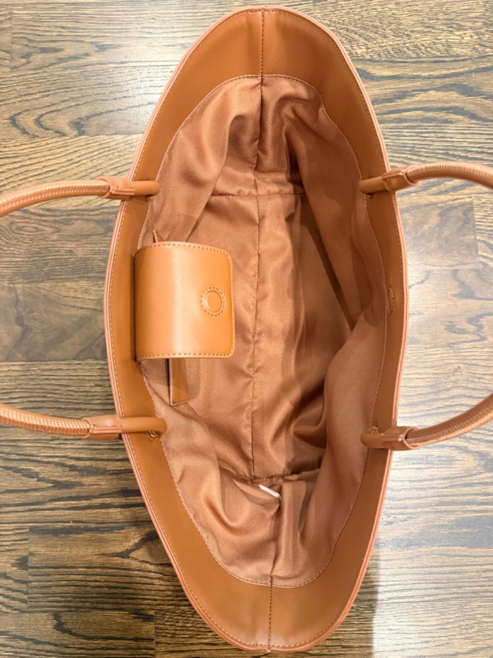 TUCKERNUCK ACCESSORIES Raffia Brett Tote Bag - Picture 10 of 13